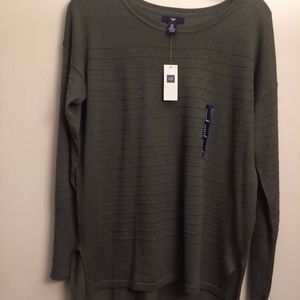 NWT Long sleeved crewneck knit top